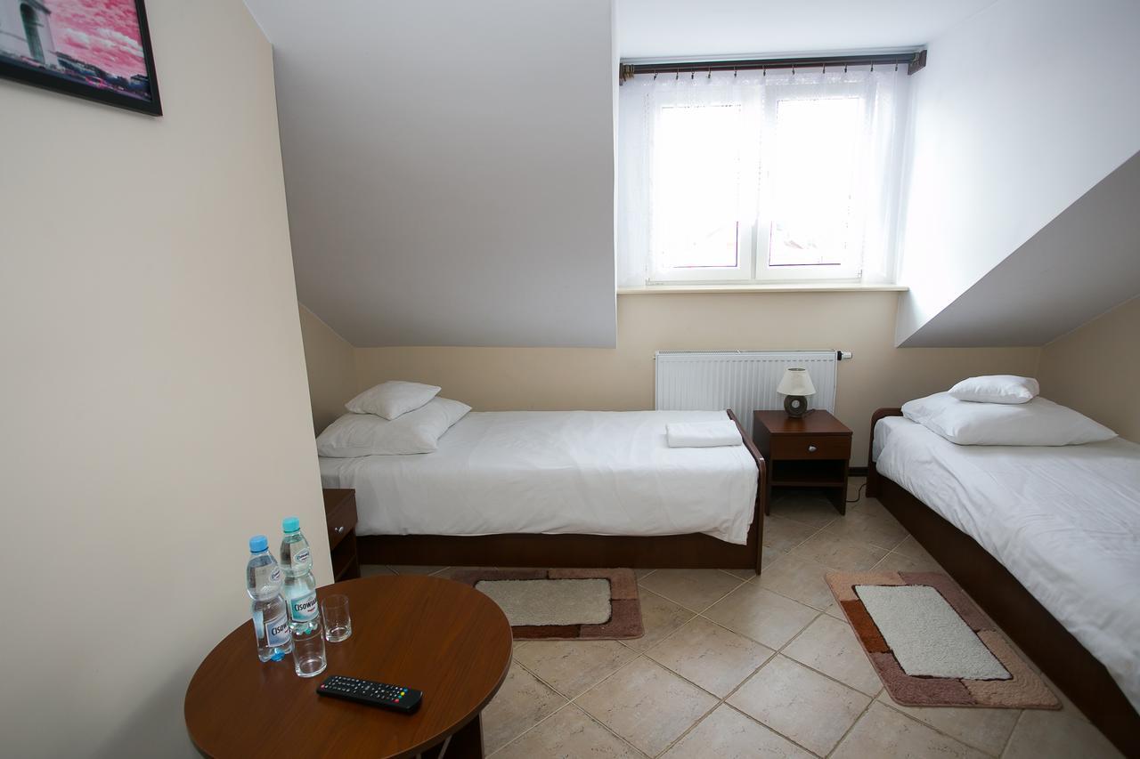 Labirynt Hotell Łomża Exteriör bild
